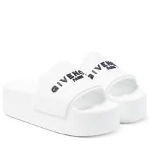 Givency woman’s platform slides